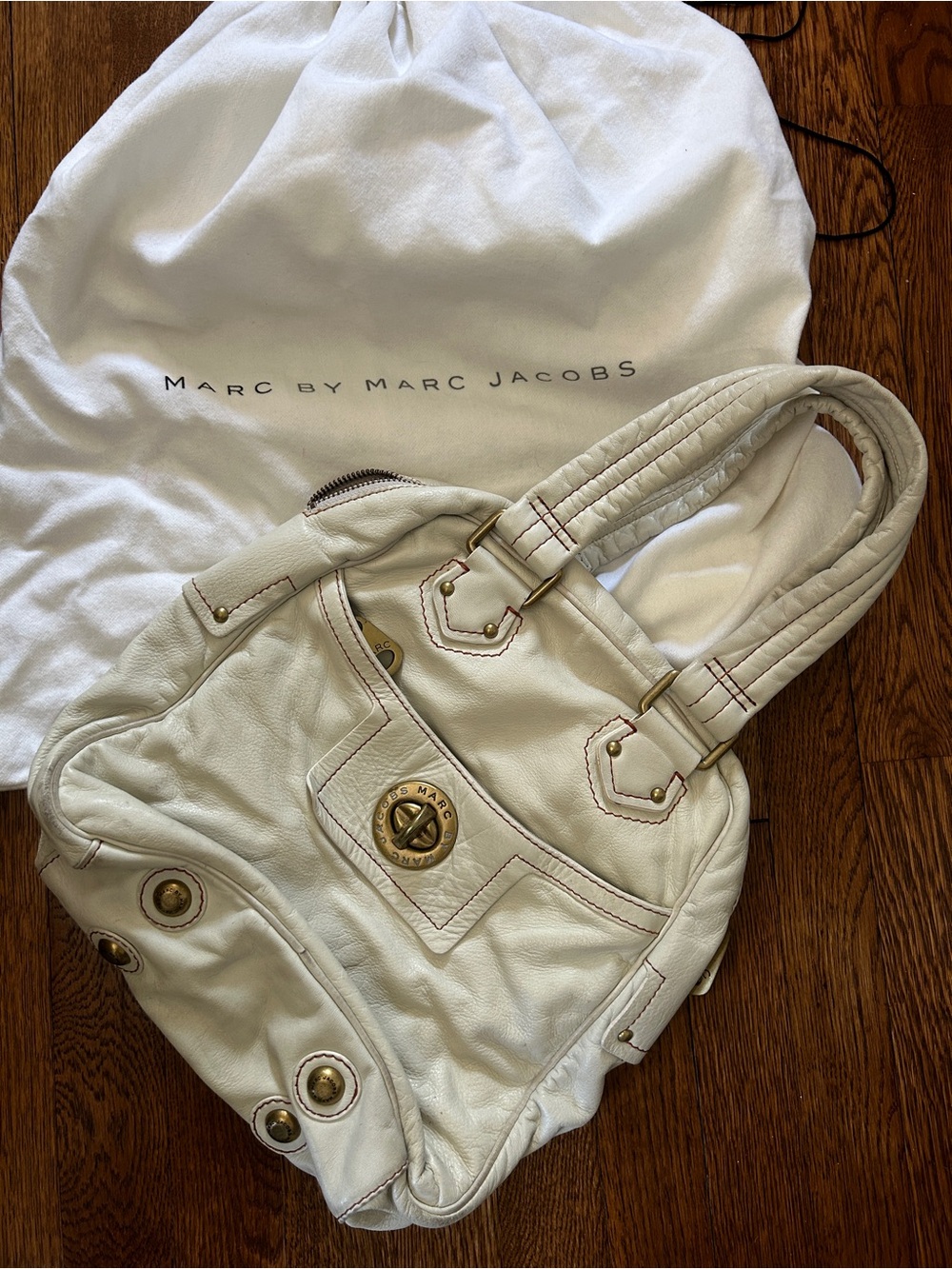 Marc by Marc Jacobs cream soft Leather Shoulder Bag with Gold Hardware